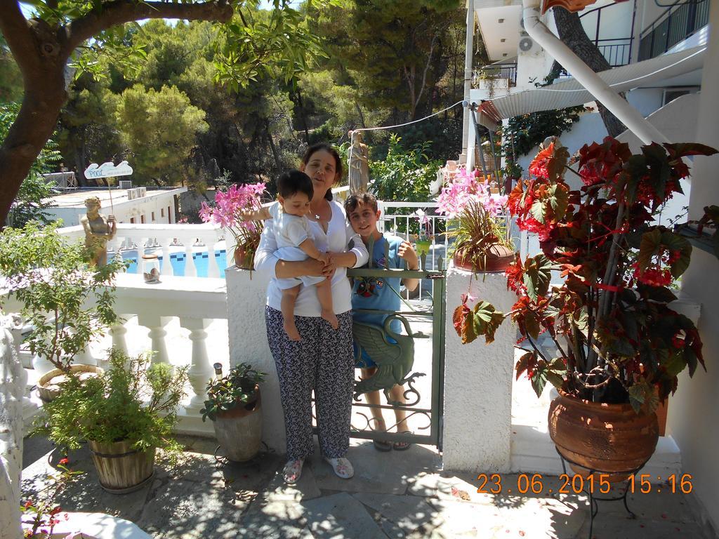 Mina Apartments Poros Town Exterior foto