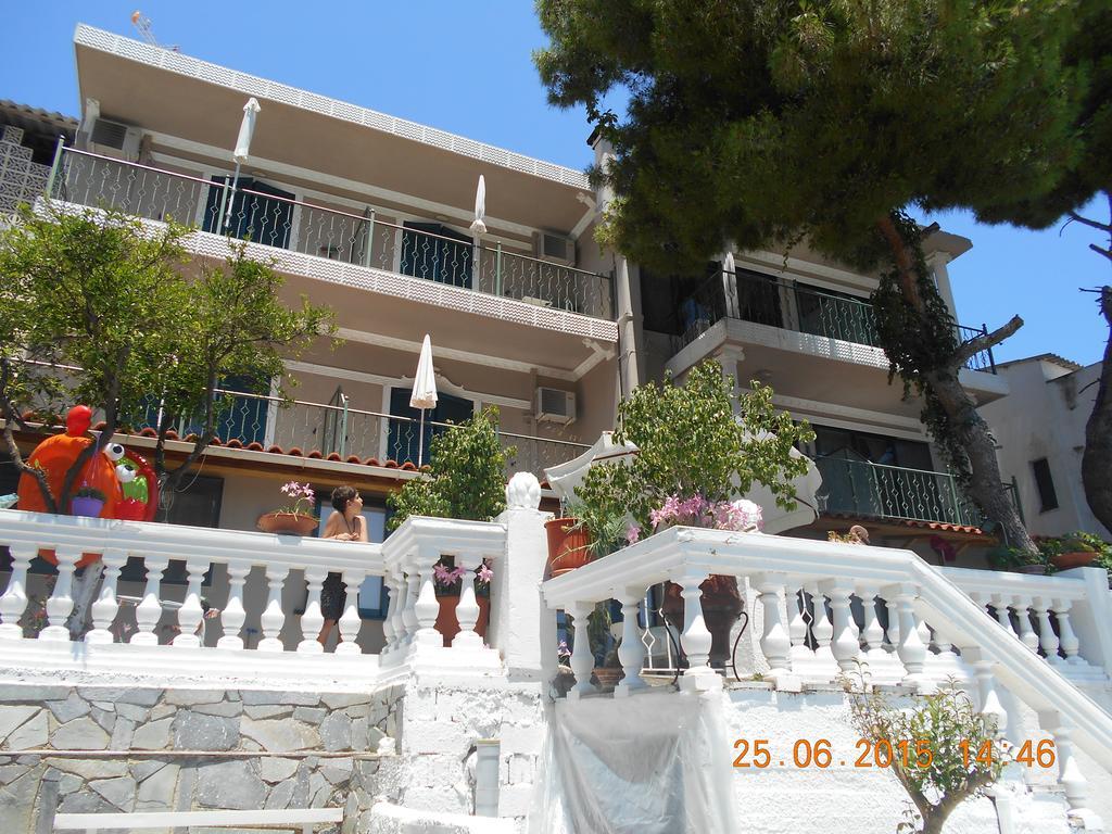 Mina Apartments Poros Town Exterior foto