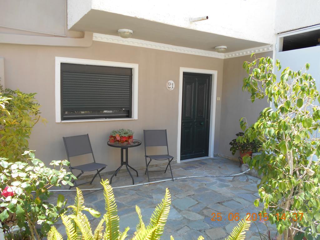 Mina Apartments Poros Town Exterior foto