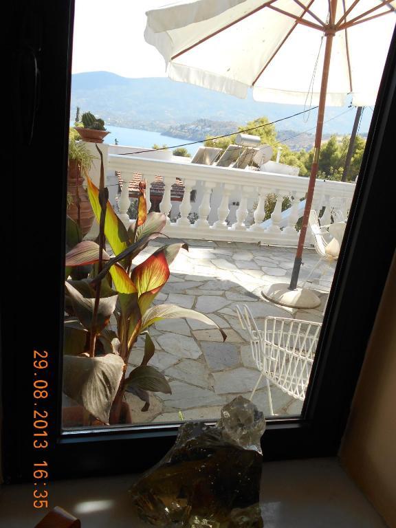 Mina Apartments Poros Town Habitación foto