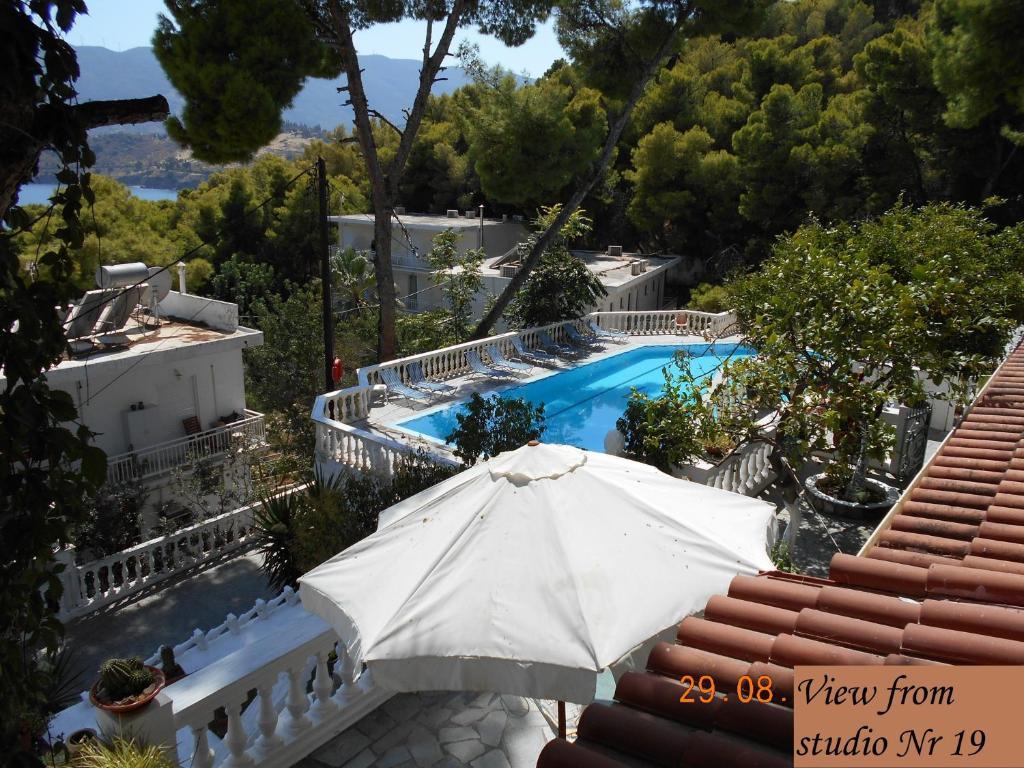 Mina Apartments Poros Town Habitación foto