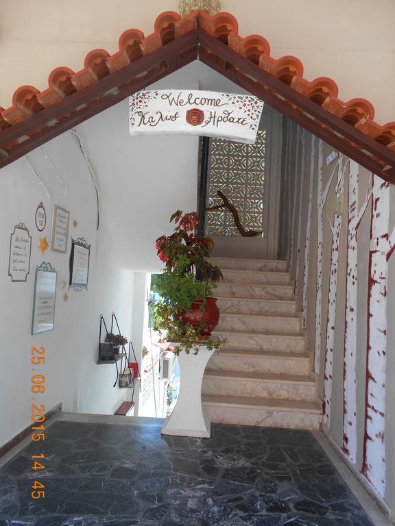 Mina Apartments Poros Town Exterior foto