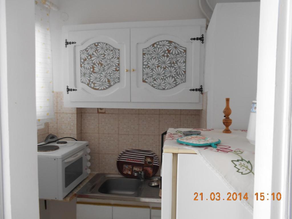 Mina Apartments Poros Town Habitación foto