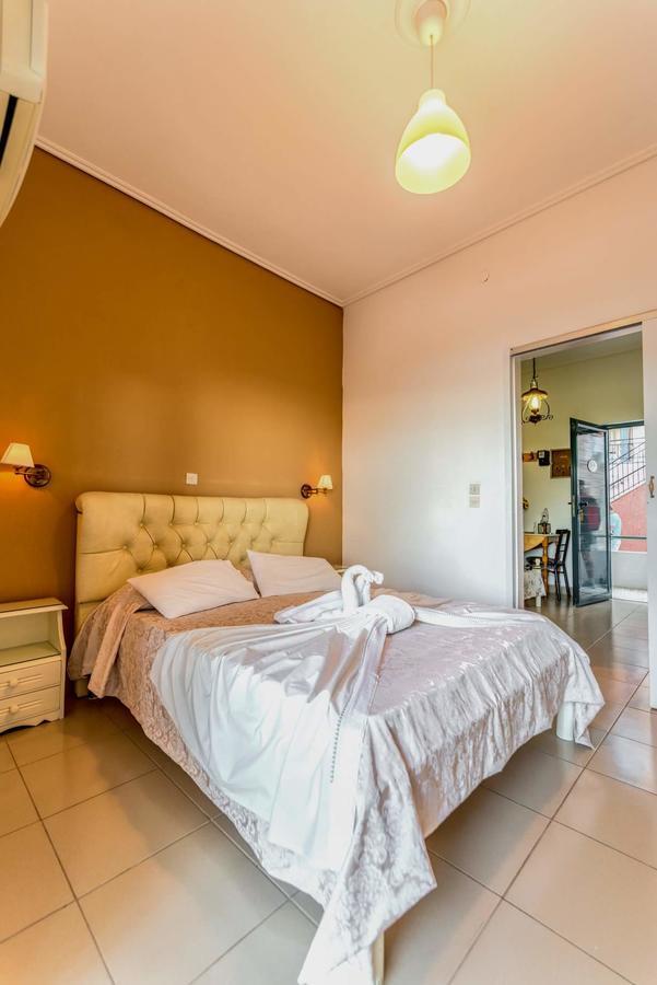 Mina Apartments Poros Town Exterior foto