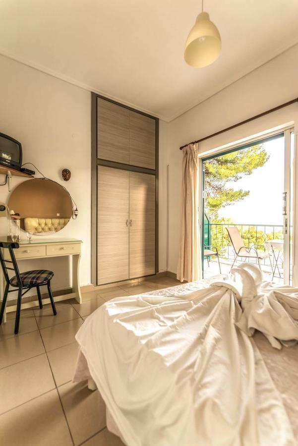 Mina Apartments Poros Town Exterior foto